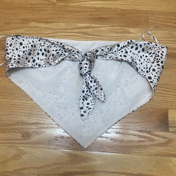 Forever 21 Tie Tube Top Animal Print - Picture 2 of 3